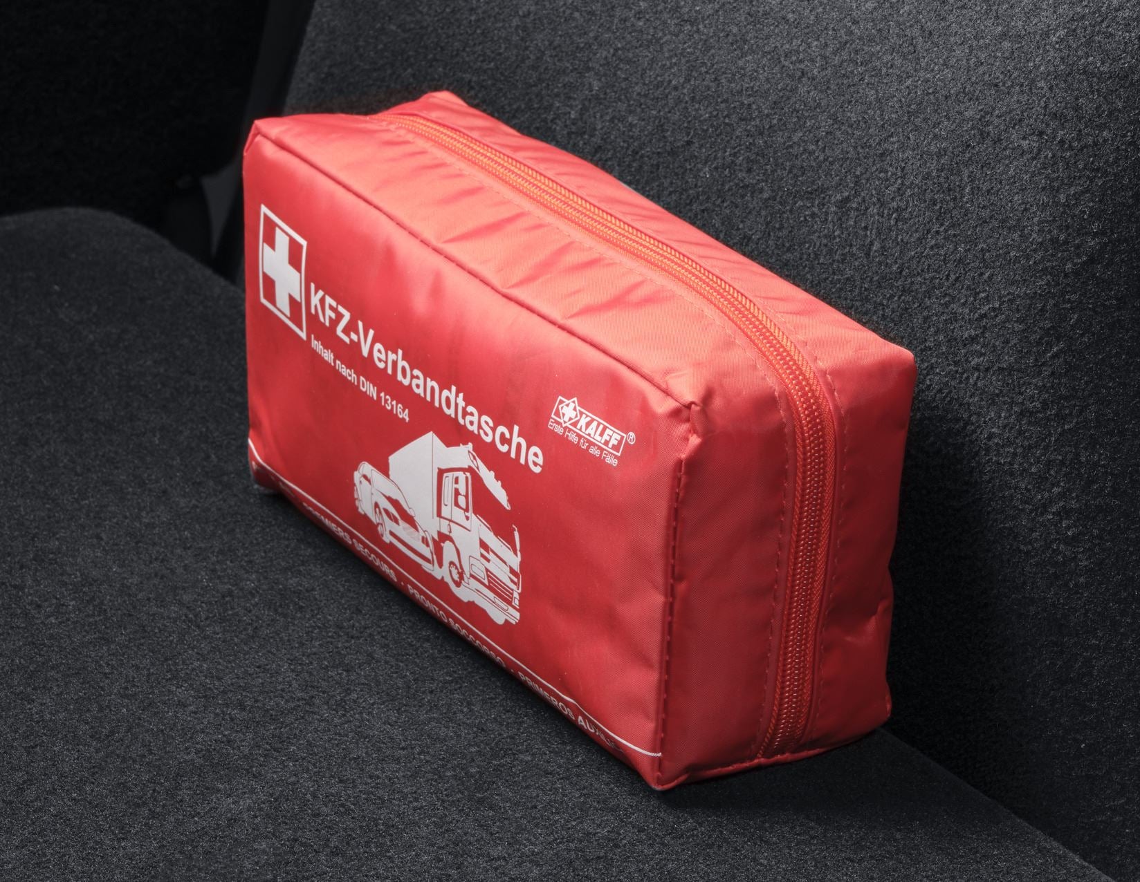 Kalff* Kit pronto soccorso borsa in nylon rosso,Nano – Ford Italia Kalff* Kit pronto soccorso borsa in nylon rosso,Nano – Ford Italia