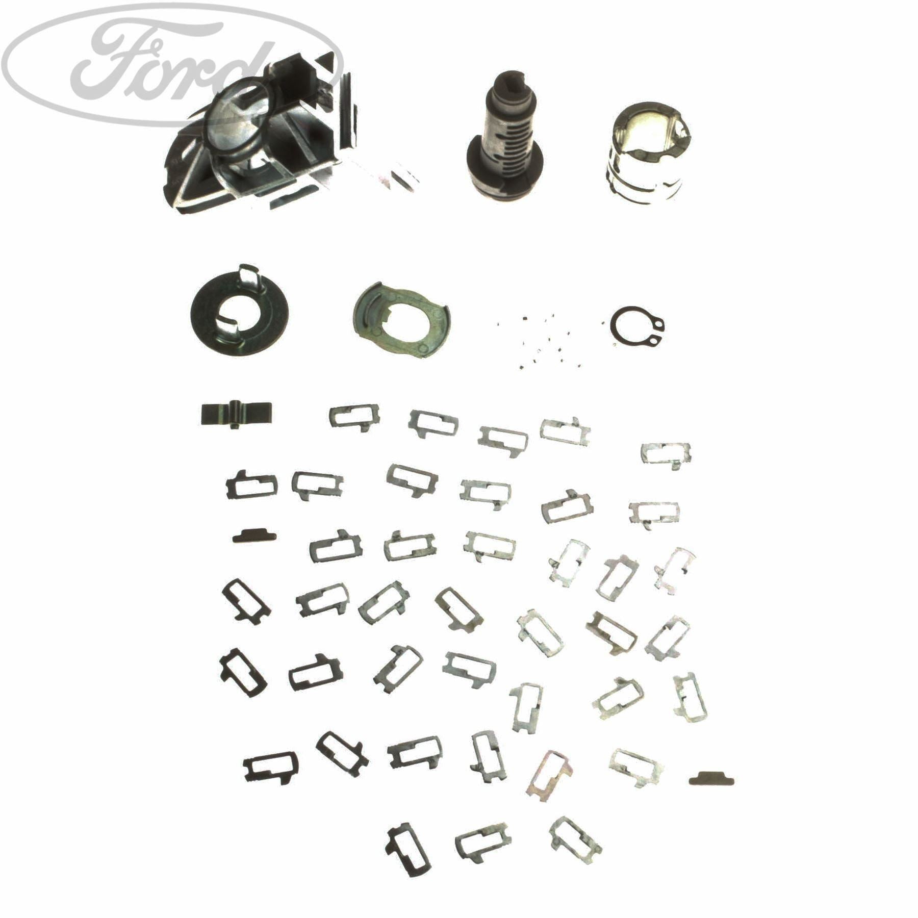 Cilindro della serratura della porta anteriore sinistra con 2 chiavi 1552849 per Ford per Focus C-Max S-Max Cilindro della serratura della porta anteriore sinistra con 2 chiavi 1552849 per Ford per Focus C-Max S-Max