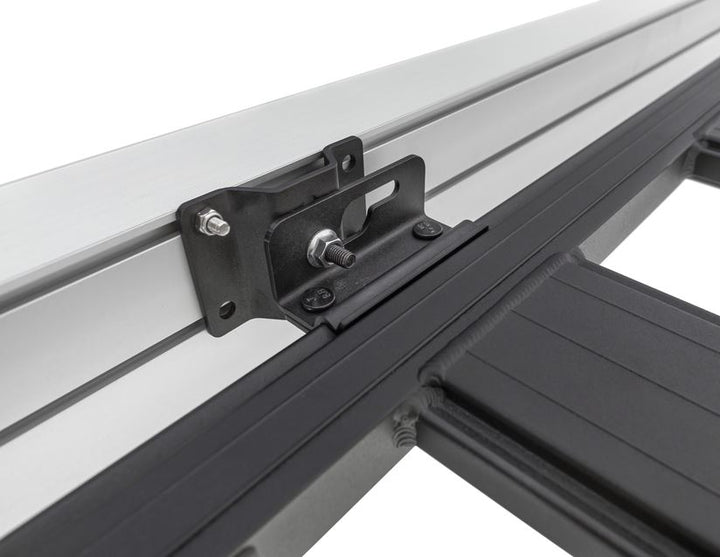 Ranger ARB* Kit staffe a sgancio rapido per fissaggio del tendalino ARB al portapacchi base