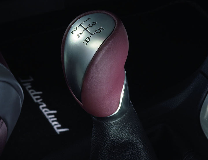 Originale Ford Fiesta Pomello leva cambio design in pelle rossa e alluminio