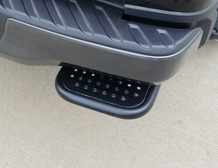 Ranger dal 06/2022 Pickup Attitude* Predellino retrattile posteriore