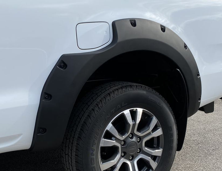 Ranger Pickup Attitude* Estensione passaruota anteriore e posteriore