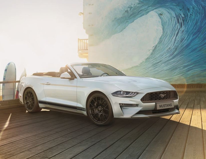 Mustang Strisce laterali tri-bar Ford Performance con scritta Mustang, Matte Black 2018-2023