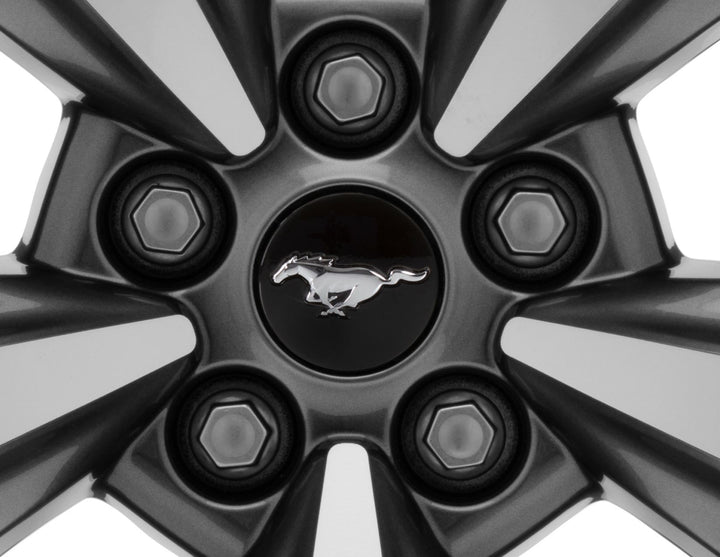 ENJOLIVEUR DE MOYEU AVEC LOGO MUSTANG