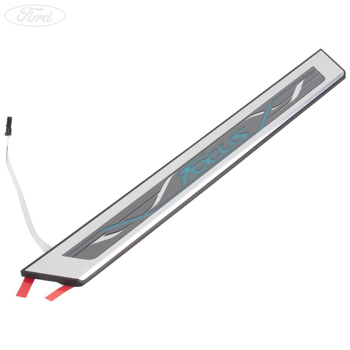 Originale Ford Focus Mk3 Piastra battitacco per porta anteriore N/S illuminata a LED 10/14- 1875709