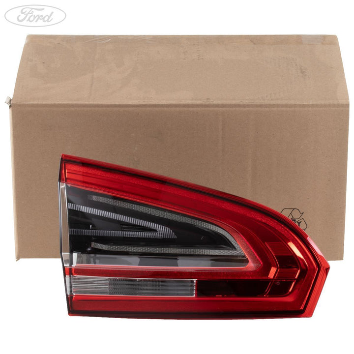 Fanale posteriore interno sinistro originale FORD S-MAX WA6 1747111