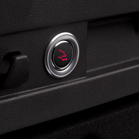 FOCUS GANCIO TRAINO RETRATTILE CON DISPOSITIVI DI FISSAGGIO STATION WAGON CON CONNETTORI PER KIT ELETTRICO GANCIO DI TRAINO. TRANNE VEICOLI CON MOTORE 1.0 ECOBOOST., DAL 03/2011 AL 07/2015