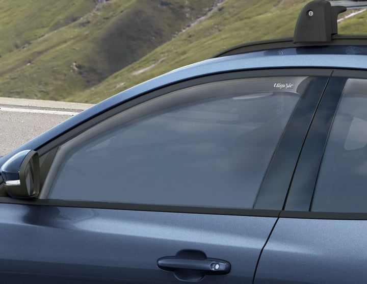 Focus ClimAir®* Deflettore finestrino laterale per finestrini porte anteriori