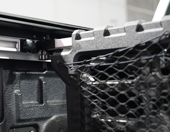 Ford Ranger® dal 06/2022 Pickup Attitude* Divisorio per cassone con canalina a C