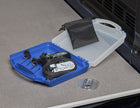 Originale Ford Transit/Transit Custom Cargo Securing Pack in una scatola blu e bianca semitrasparente