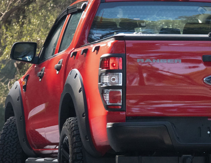 Ranger Pickup Attitude* Kit coprifanali posteriori bordo nero opaco