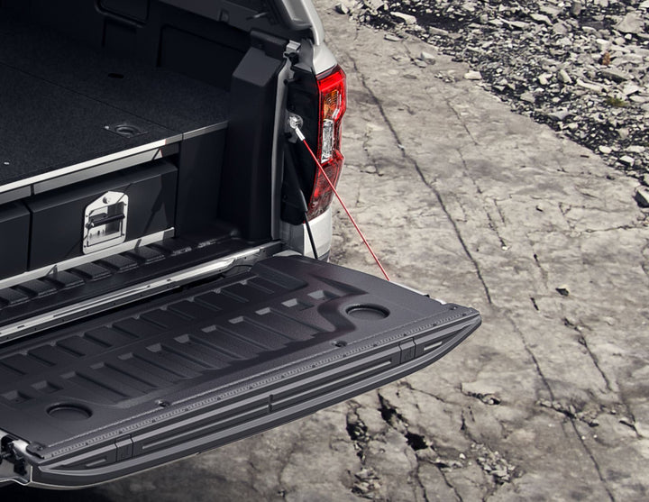 Ranger Pickup Attitude* Ammortizzatore per portellone con funzione di rilascio graduale