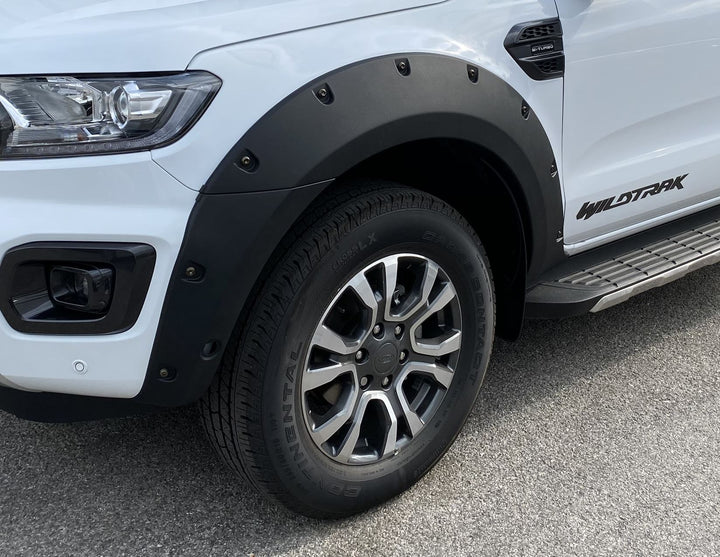 Ranger Pickup Attitude* Estensione passaruota anteriore e posteriore