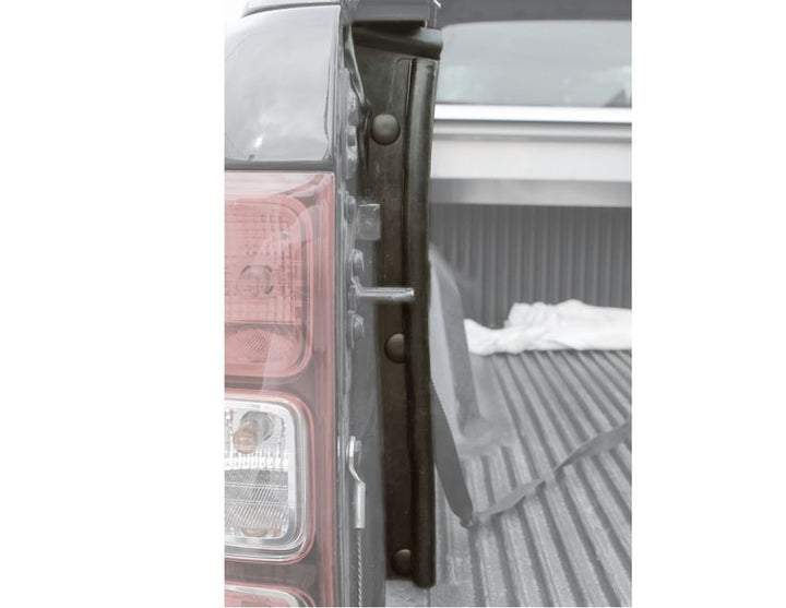 Ranger Pickup Attitude* Guarnizione per lo sportellone posteriore vendute al paio